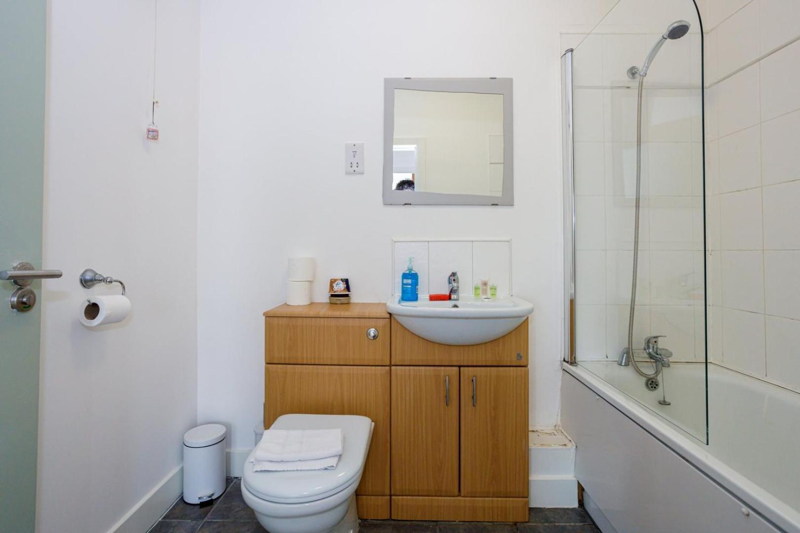 Guestready - Homely Apartment Near City Centre Liverpool Exteriör bild