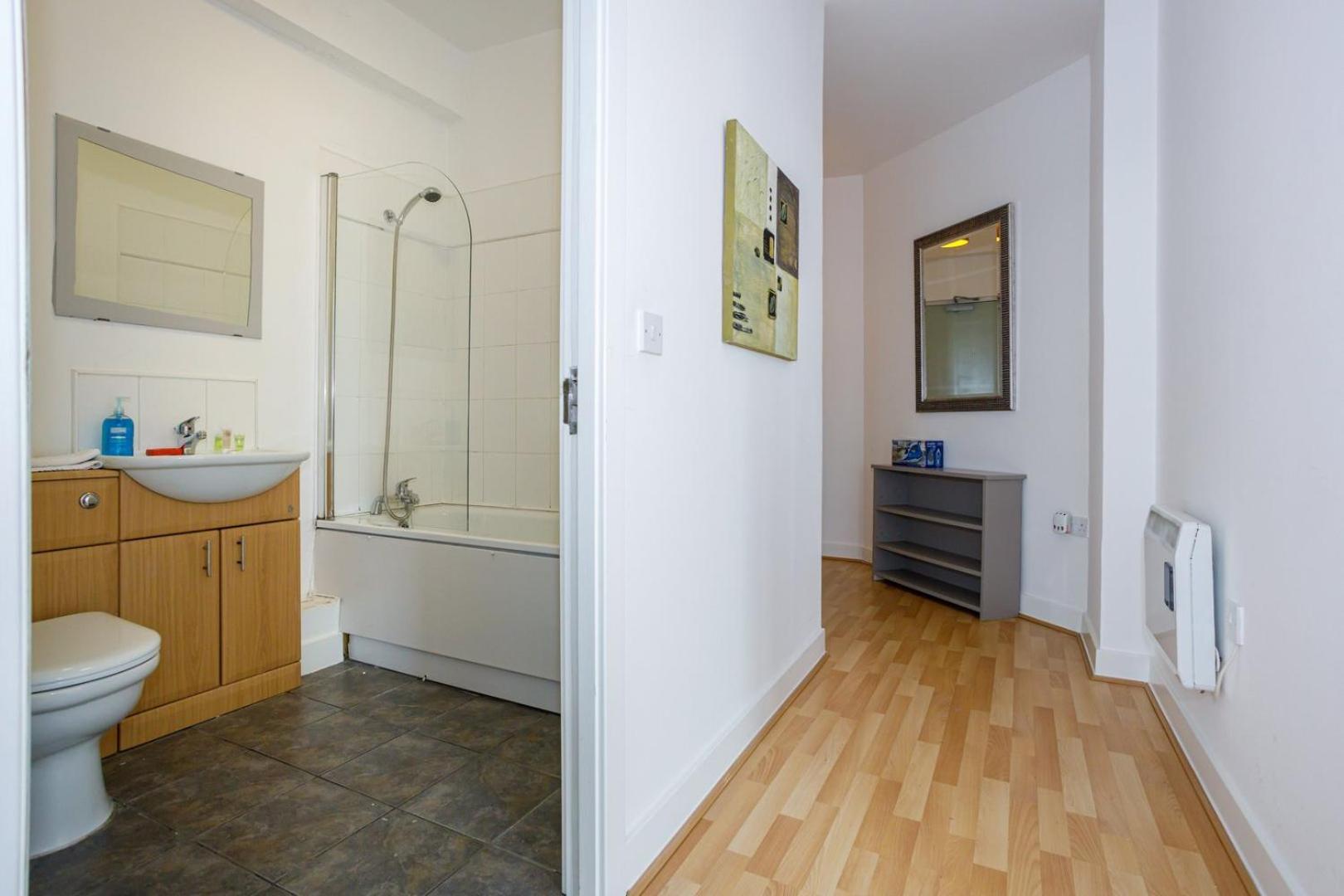 Guestready - Homely Apartment Near City Centre Liverpool Exteriör bild