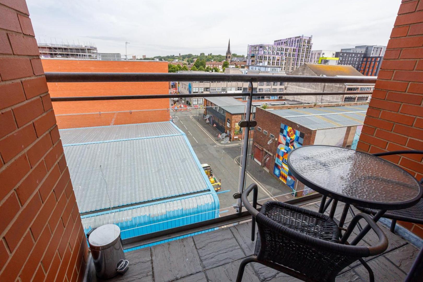 Guestready - Homely Apartment Near City Centre Liverpool Exteriör bild